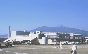 加藤学園暁秀初等学校竣工時