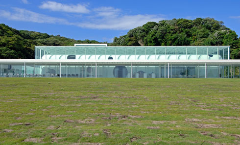 横須賀美術館 外観